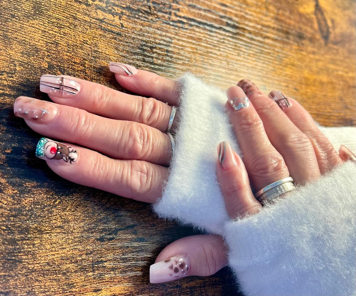 Ongles de fêtes : inspirations et nouveautés pour décembre
